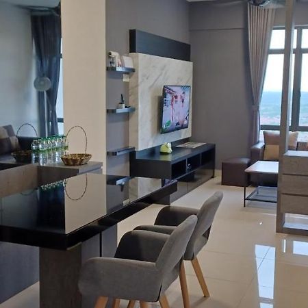 Modern Lifestyle Arc Austin Hills Apartment Johor Bahru Bagian luar foto