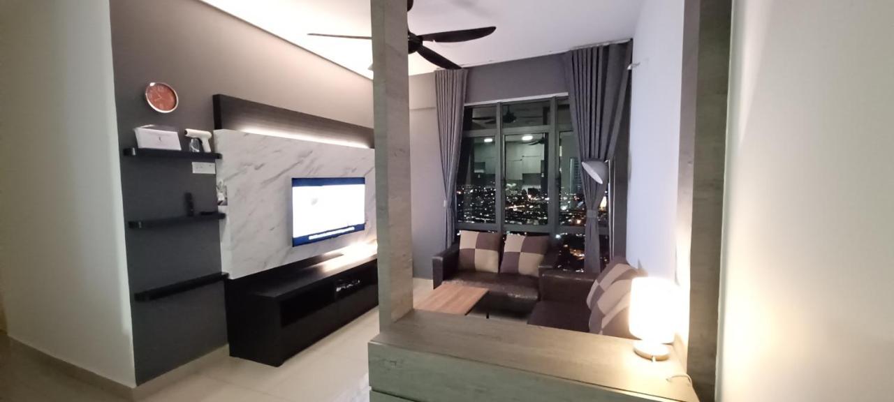 Modern Lifestyle Arc Austin Hills Apartment Johor Bahru Bagian luar foto